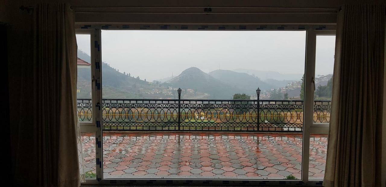Hotel Atrium Grande Ooty Exteriér fotografie